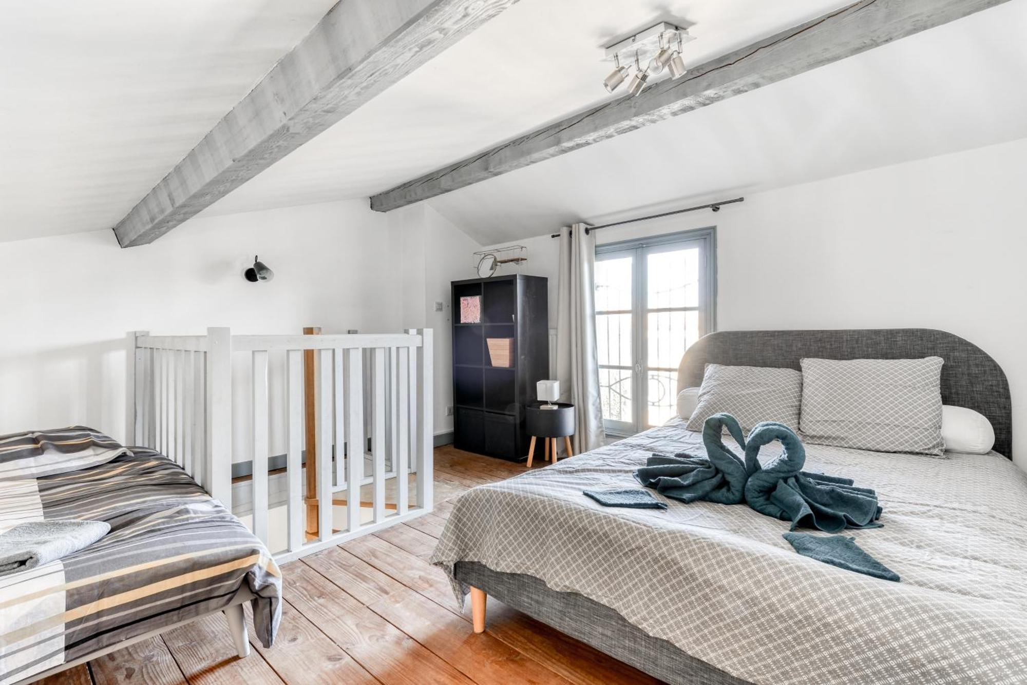 Le Queen - Wifi - Parking Gratuit - Climatisation - - Equipee * Carcasona